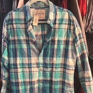 Aeropostale Men's Plaid Shirt - Blue